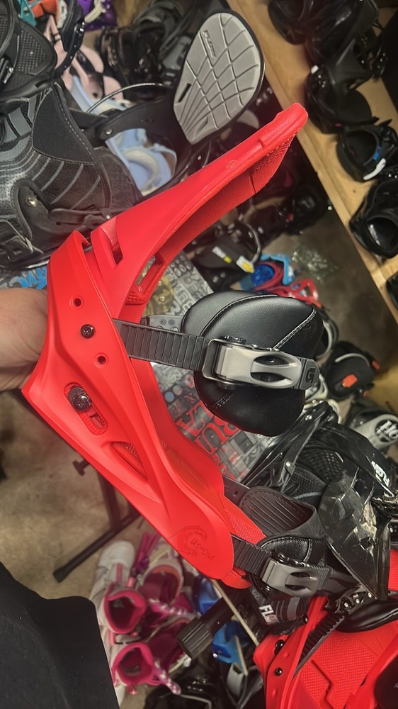 Burton custom Snowboard Bindings - Large RED