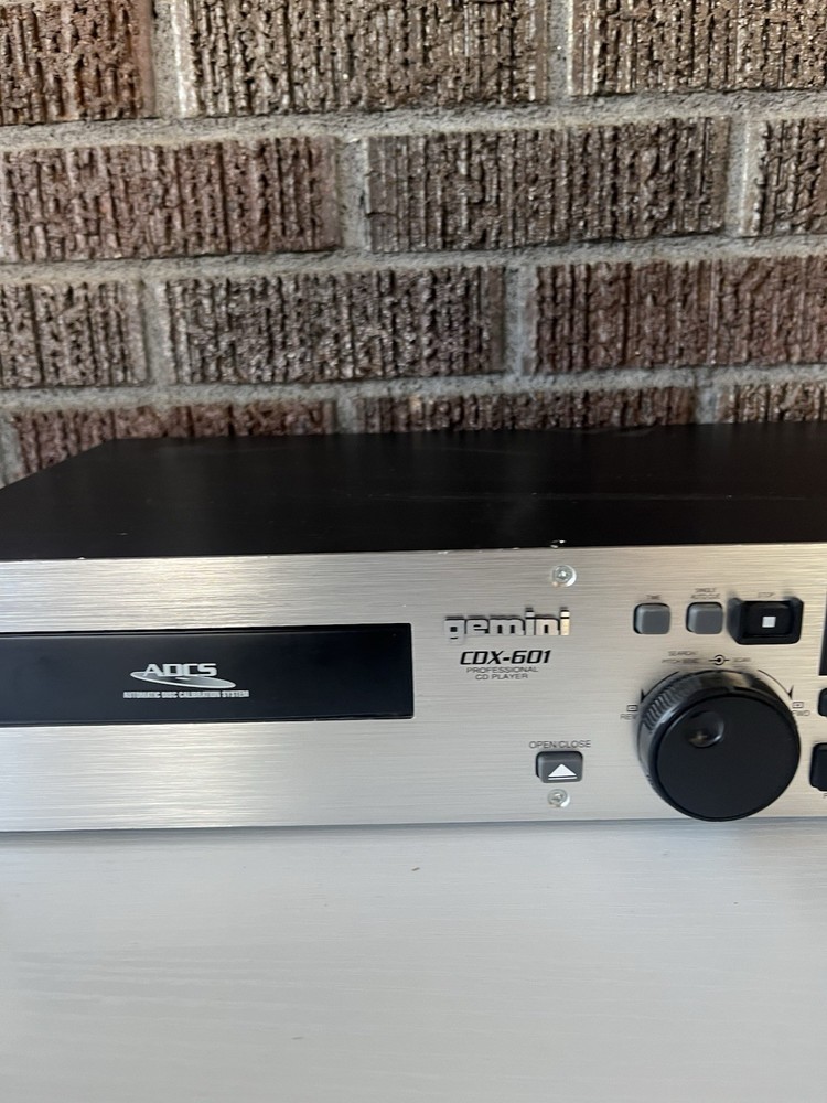 Gemini CDX-601 Professional Rack Mount CD Player DJ Equipment UNTESTED