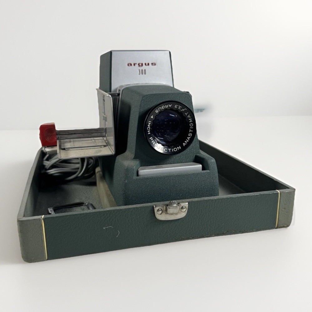 Argus 300 Slide Projector Vintage w/ Case Tested Working Lighted