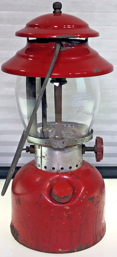 Coleman Model 200A Cherry Red Lantern Born 05/72