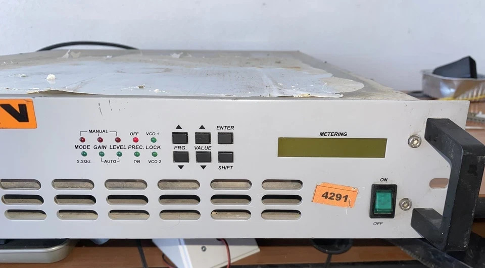 UHF TRANSMITTER REPEATER 5 Watt Industrial Electronics Not Working