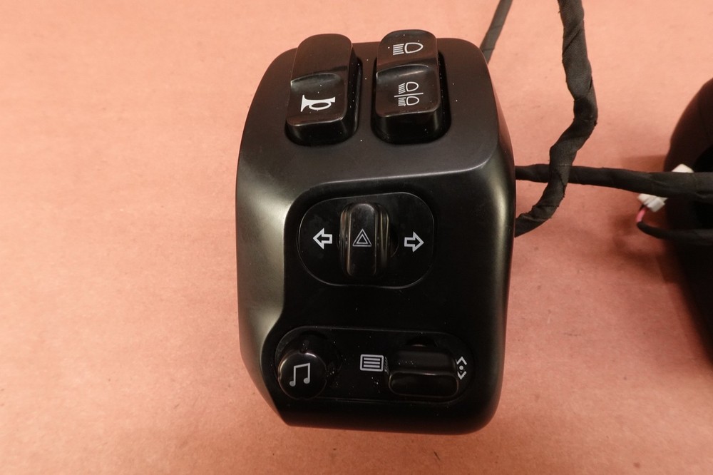 2018 17-23 Indian Chieftain Limited Left/Right Handlebar Control Switch
