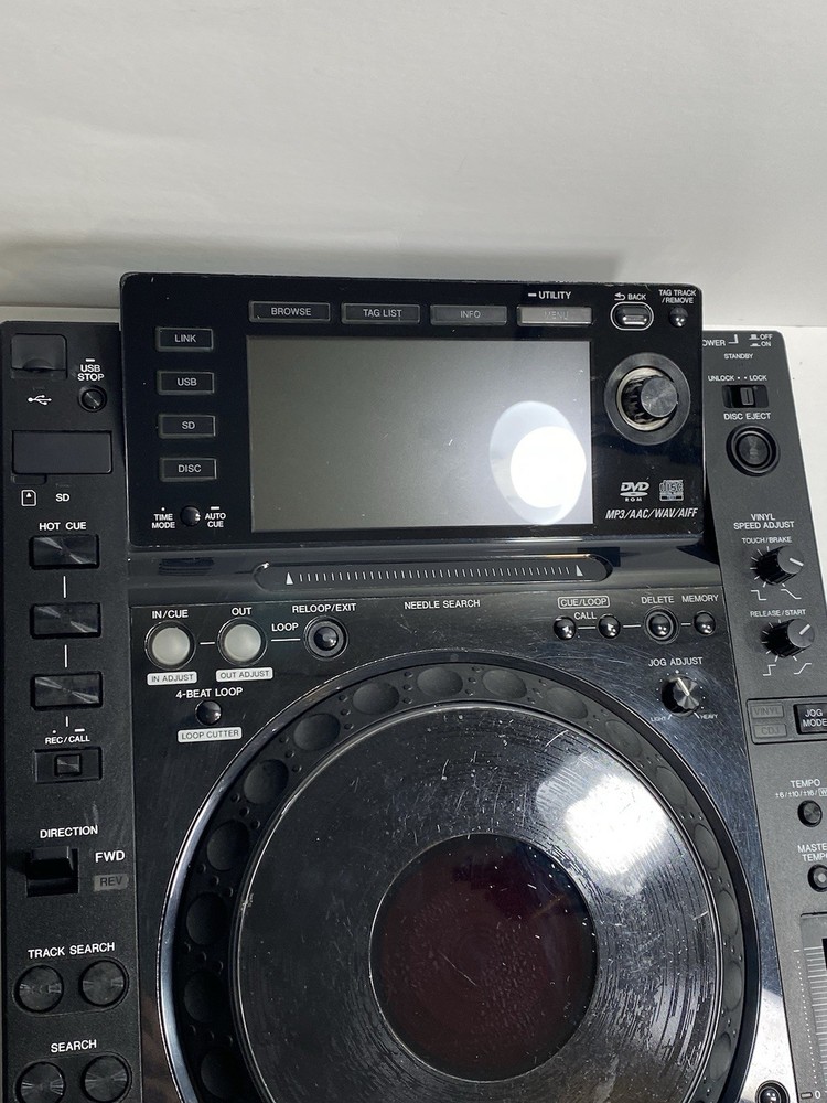Pioneer CDJ-2000 DJ Turntable