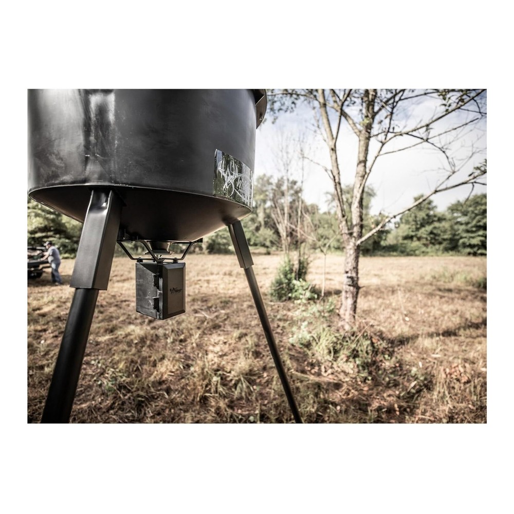 Wildgame Innovations Quick-Set 270 lbs Poly Barrel Game Feeder with Timer