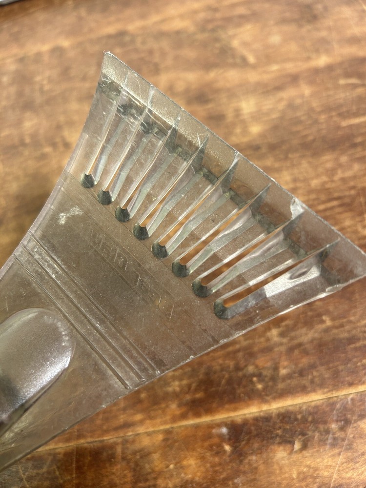 Vintage 1970s 80s Ice Scraper "Bear Claw" 10x4"