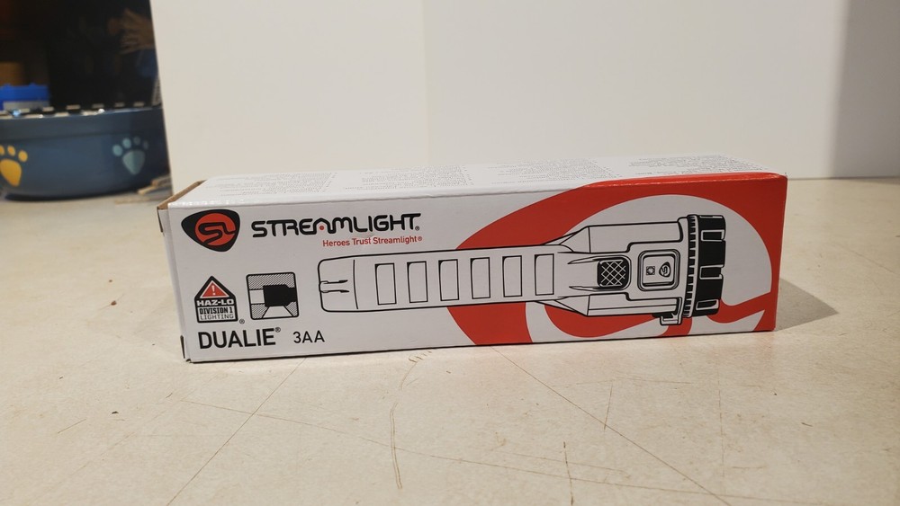 Streamlight Dualie 3AA  Flashlight 68751