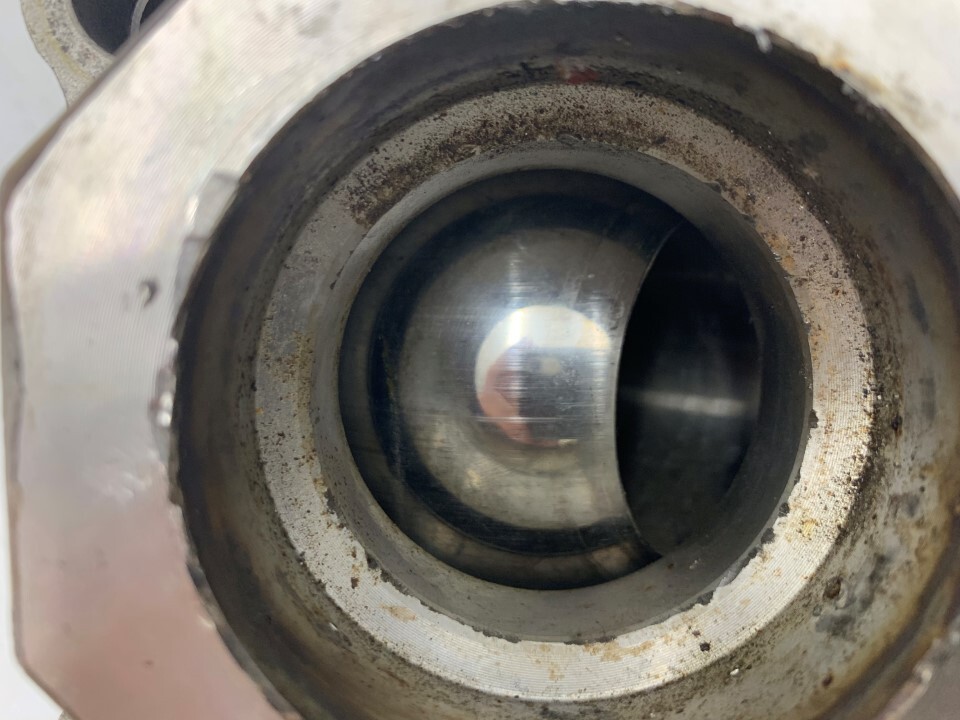 2S8481 M102 1000 W099350 2" Ball Valve