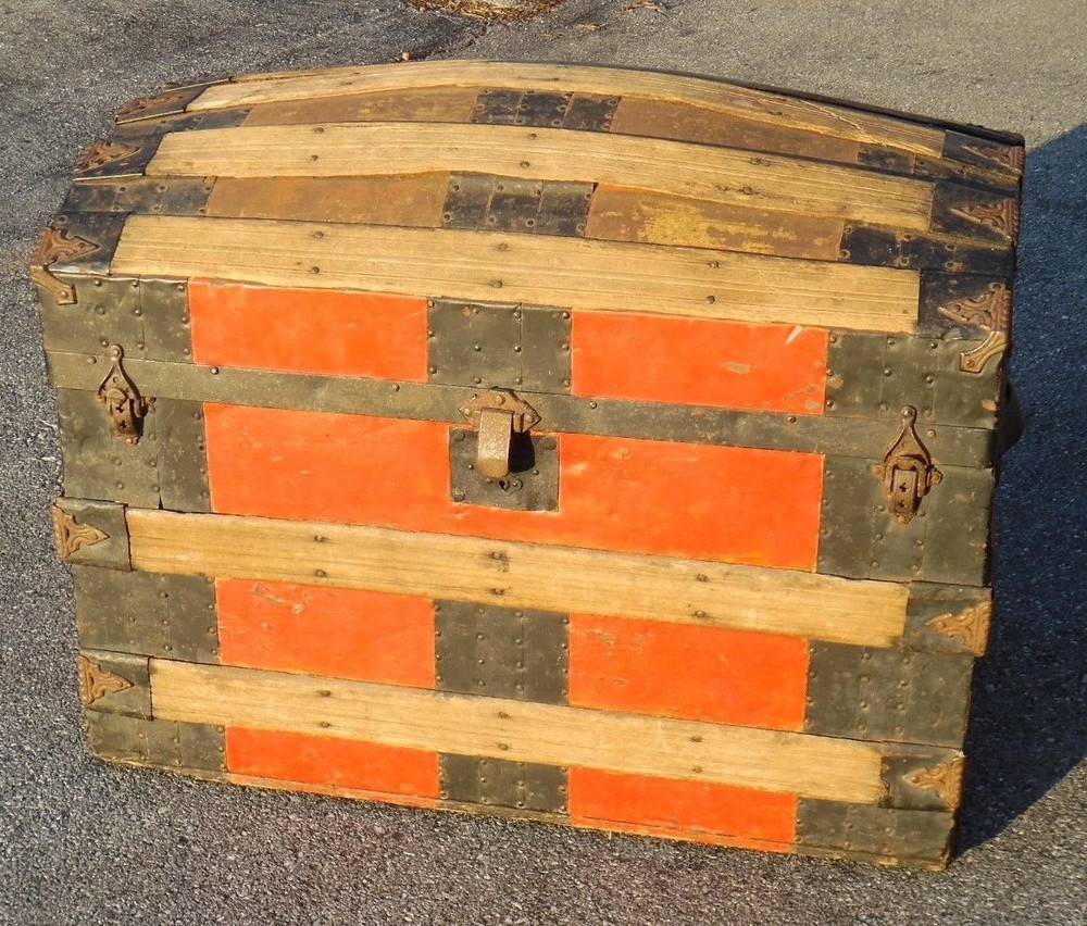 Antique Dome Top Trunk Painted Red - Musty / Mildew Odor Inside