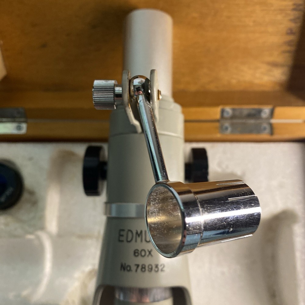 Vintage 60X Edmund Scientific Measuring Microscope With Orginal Box