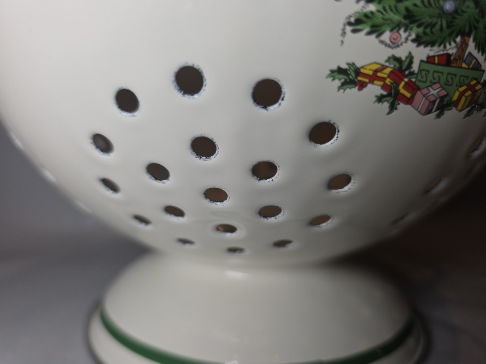 Spode Christmas Tree 3 Quart Metal Colander Enamel Strainer 9 In Diameter