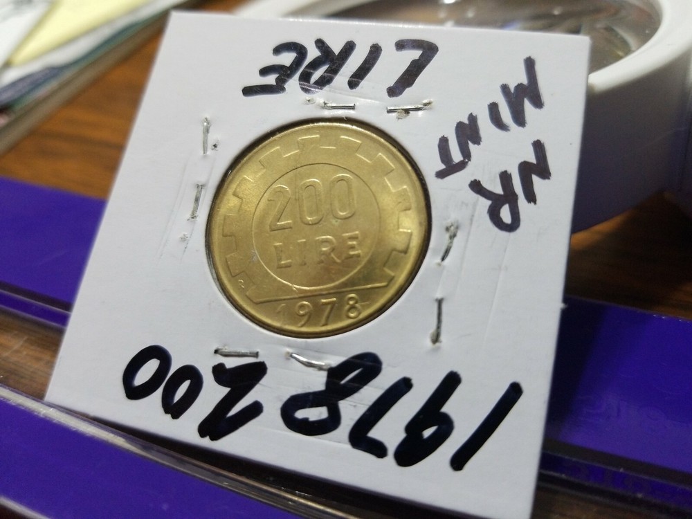 1978 ITALIAN 200 LIRE (200 ITL) NR MINT
