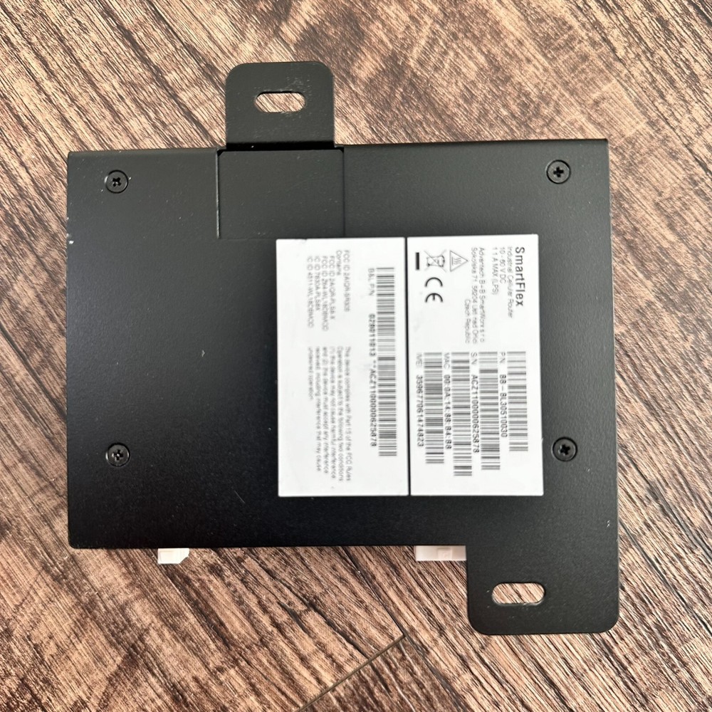 Advantech SmartFlex Industrial Cellular Router BB-BL30510030