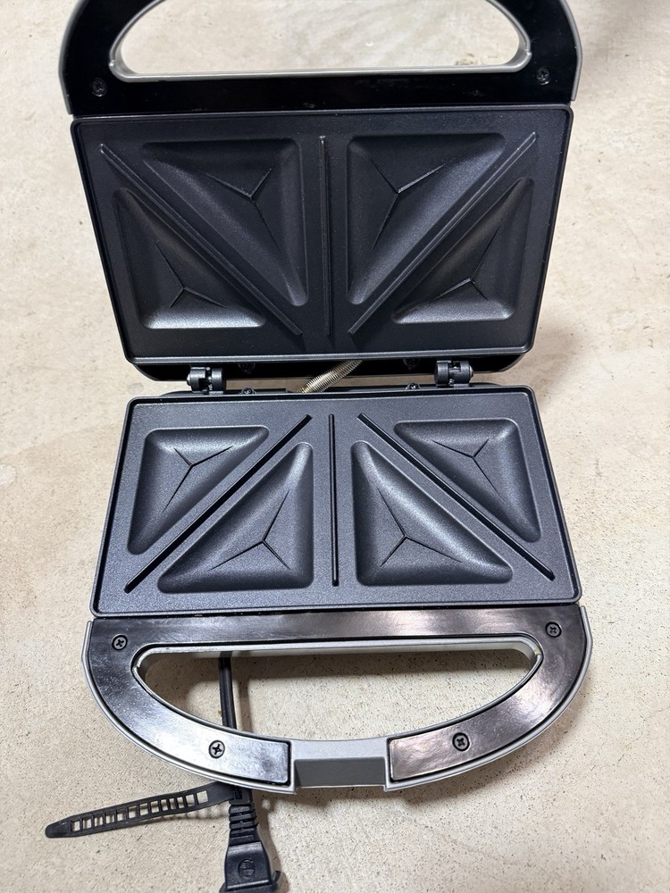 Cuisinart Silver Sandwich Maker Grill WM-SW2N1