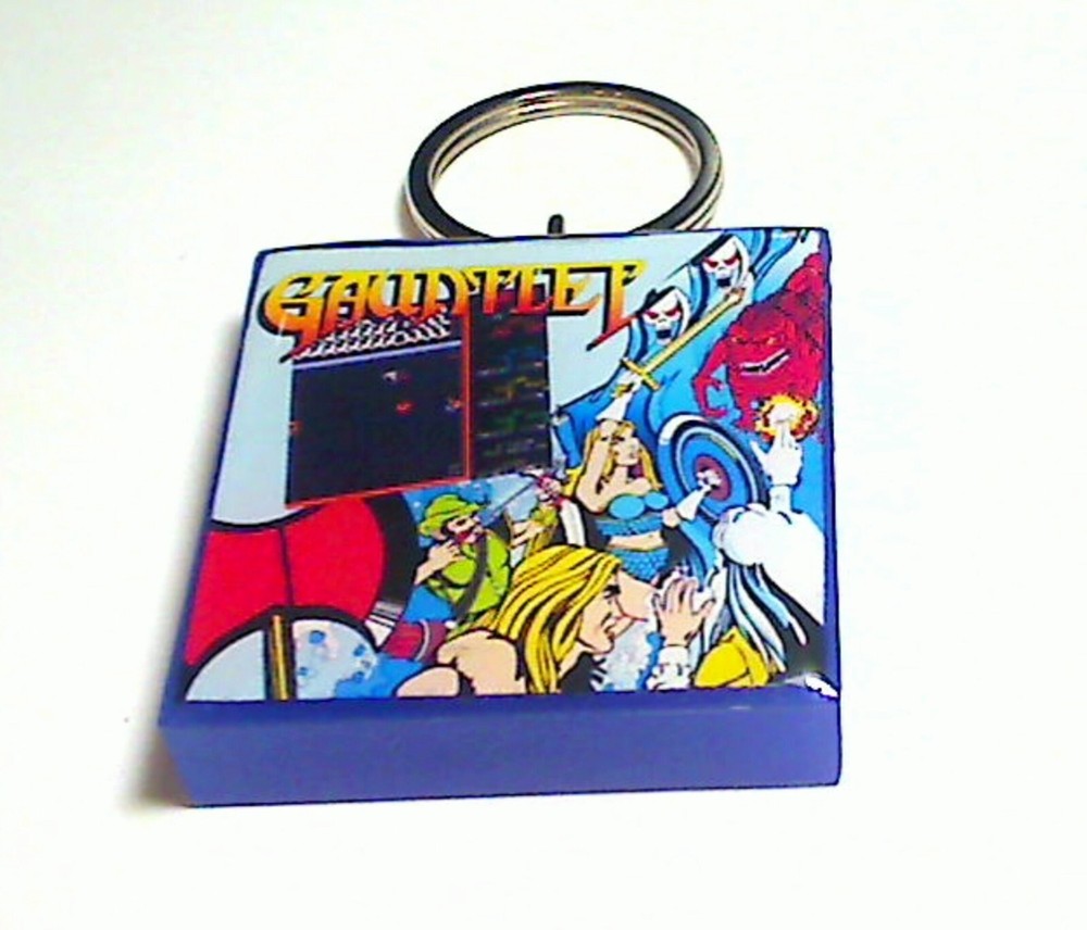 Gauntlet Arcade Coin Door accessory Keychain
