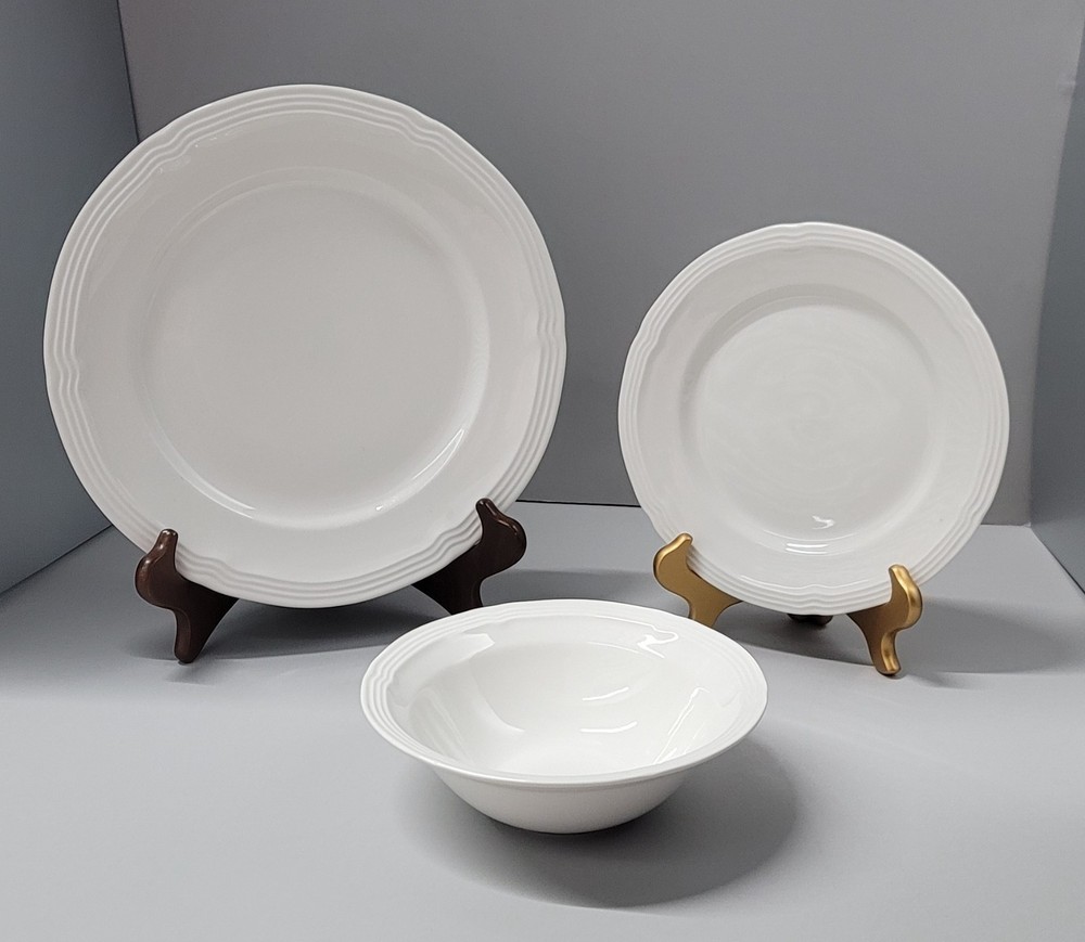 Gibson Designs Le Claire White Dinner & Salad Plates