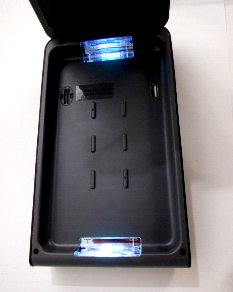 Smartphone Multi Function Sterilizer with Aromatherapy Diffuser Blue