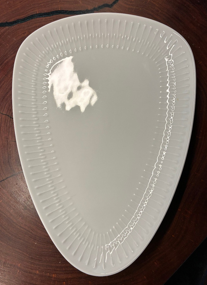 Hutschenreuther Apart Pattern 11" Oval Serving Platter - Excellent Condition