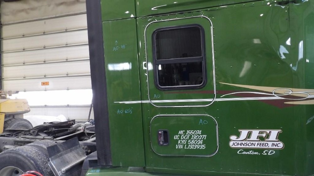 For 2020 KENWORTH T680 SLEEPER FAIRING Right ,  CO