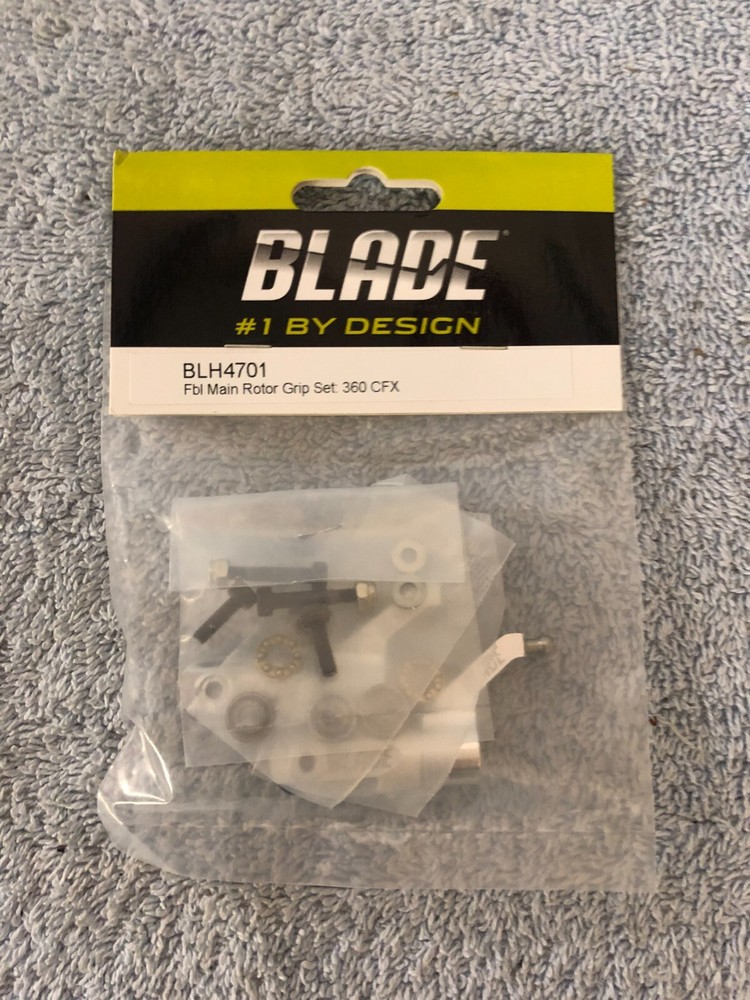 Blade 360 Flybarless Main Rotor Grip Set BLH4701