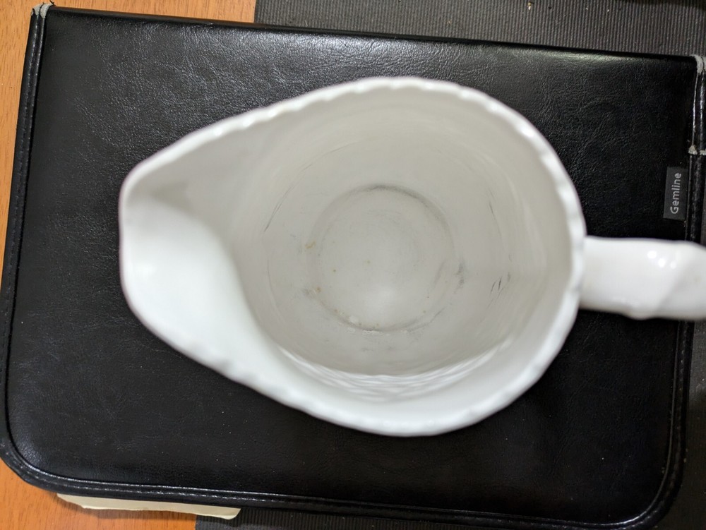 Spode SAVORY WHITE 6 1/2" Pitcher Embossed Cabbage Leaf 32 oz. Pitcher England
