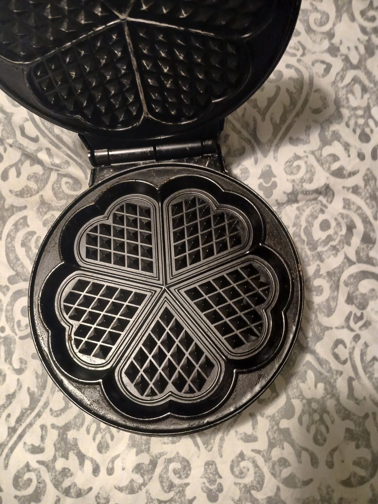 Kaloric Waffle Iron