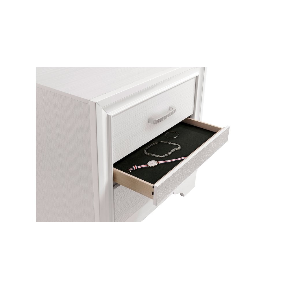 Miranda 4-piece Queen Bedroom Set White