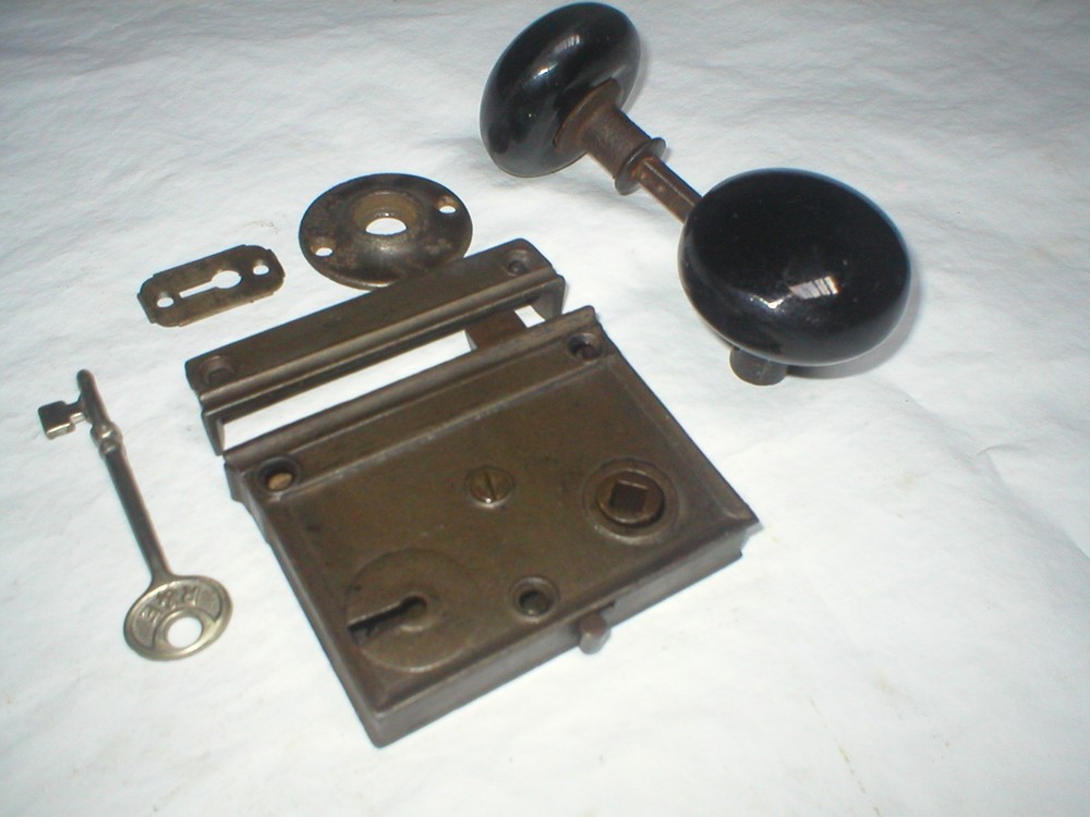 Antique Surface Mount Door Hardware with Porcelain Knobs