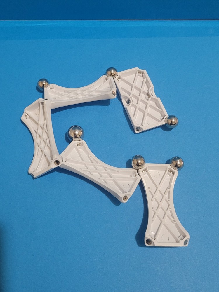 Moss Robot Construction System Exofabulatronixx 5200 Modular incomplete, 16 PCS.