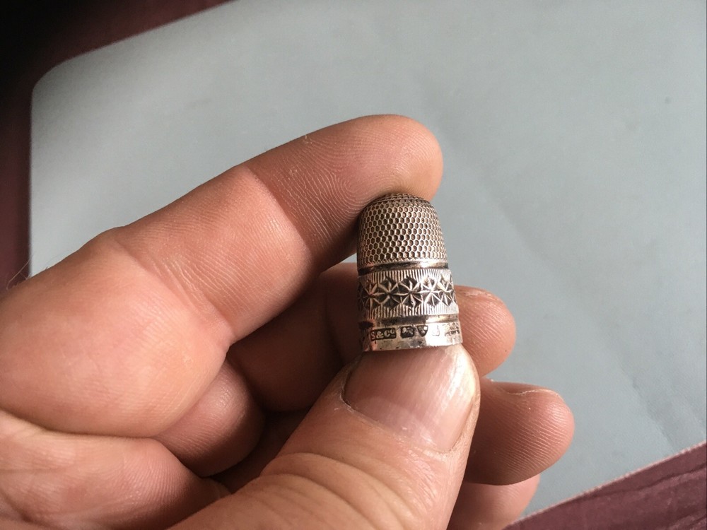 Antique Silver Thimble Dated Chester 1909