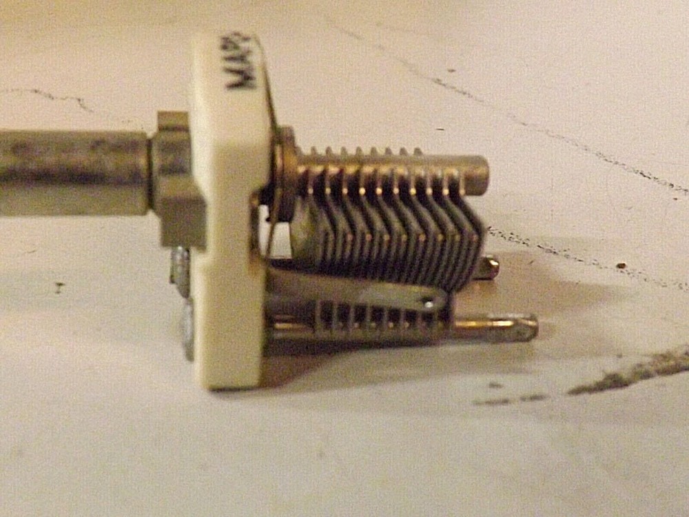 Capacitor,Variable,Air Die,Hammarlund Mfg. Co. pn. MAPC-5-B