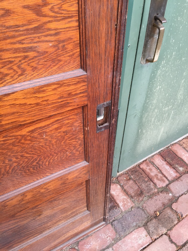 Rd 22 One Single Oak Flat Panel Pocket Door