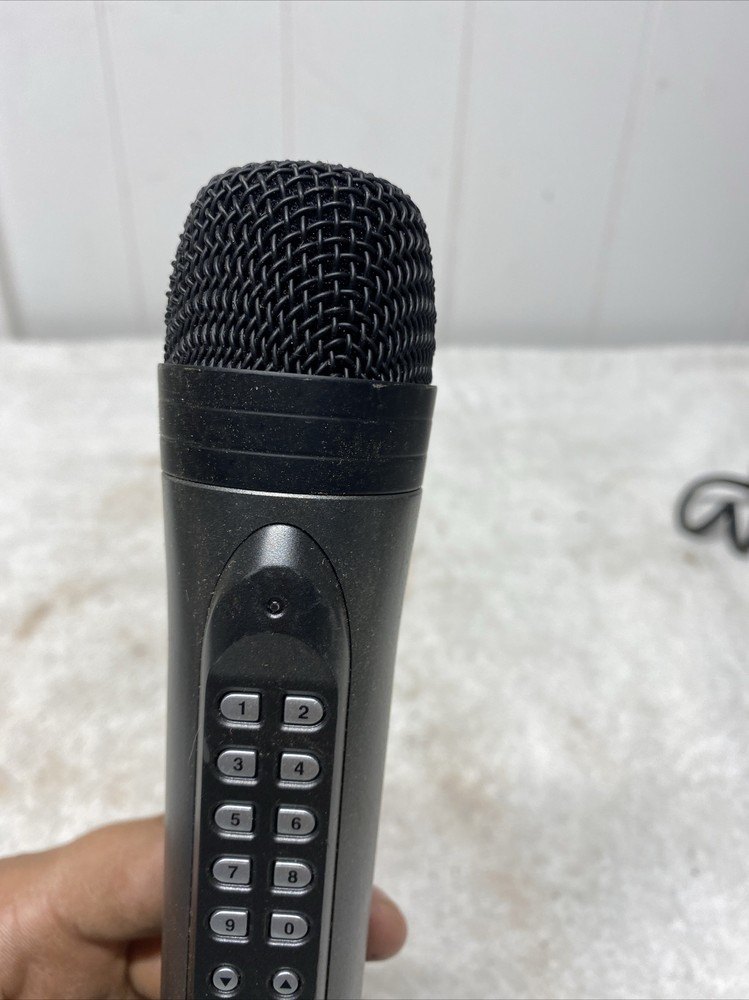 Leadsinger LS-3222 Wireless Karaoke Microphone Black