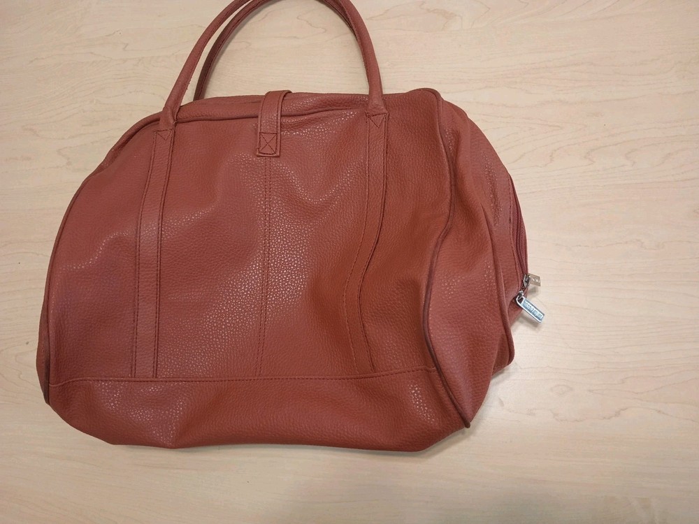 Estee Lauder Large Bag, Faux Leather, Polyester Lining