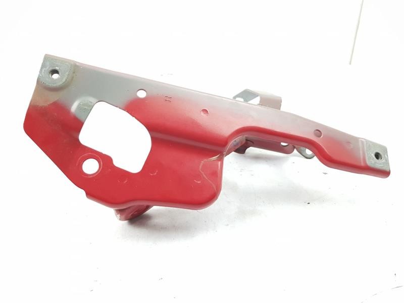 2017 HONDA JAZZ FRONT WING MOUNTING BRACKET RH DRIVER SIDE