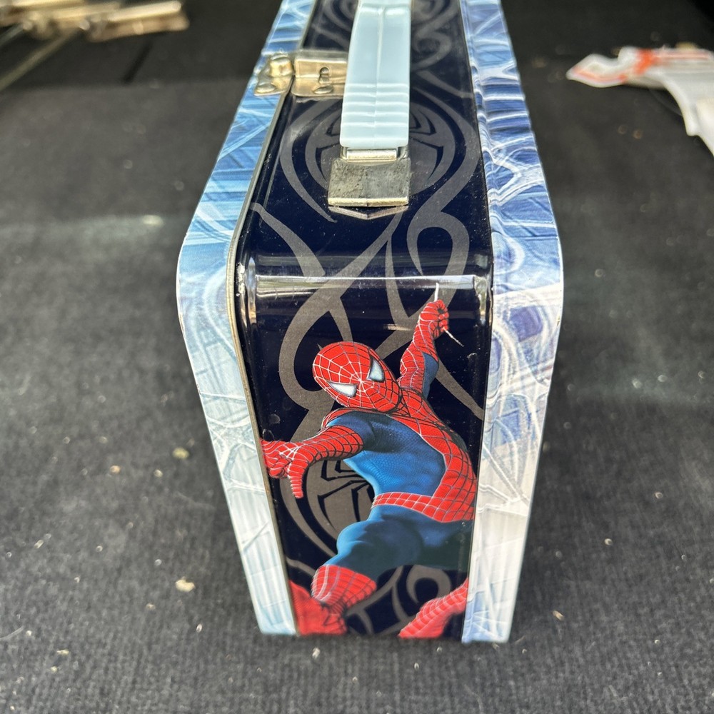 C) 2006 Spider-man 3 Metal Tin Lunch Box Marvel