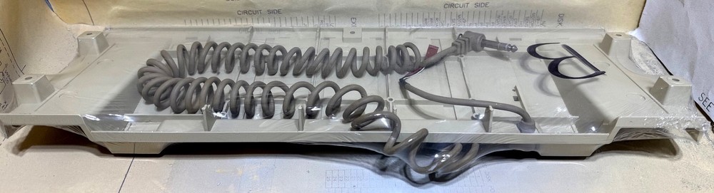 Apple Lisa KeyBoard Bottom Mounting Case with Original Cables