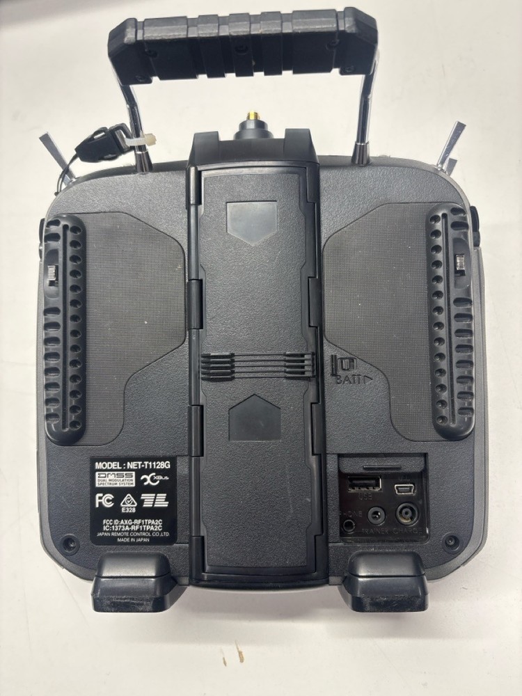 JR PROPO 28X RC CONTROLLER 28 CHANNEL TRANSMITTER (P04013861)