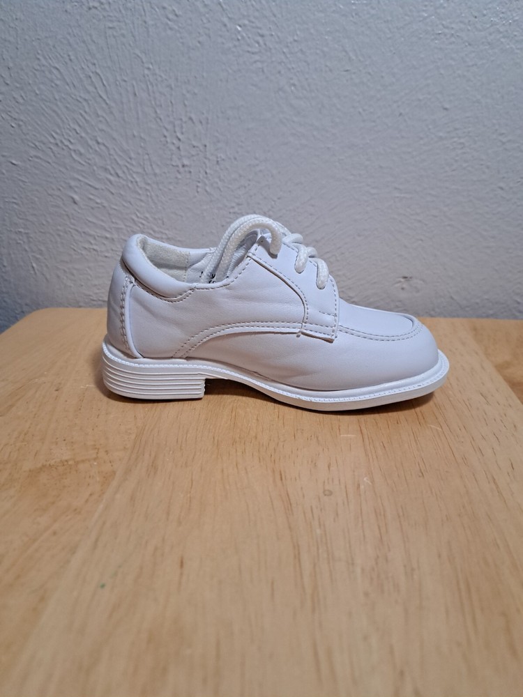 Jelly Beans White size 7 Style No Moose shoes