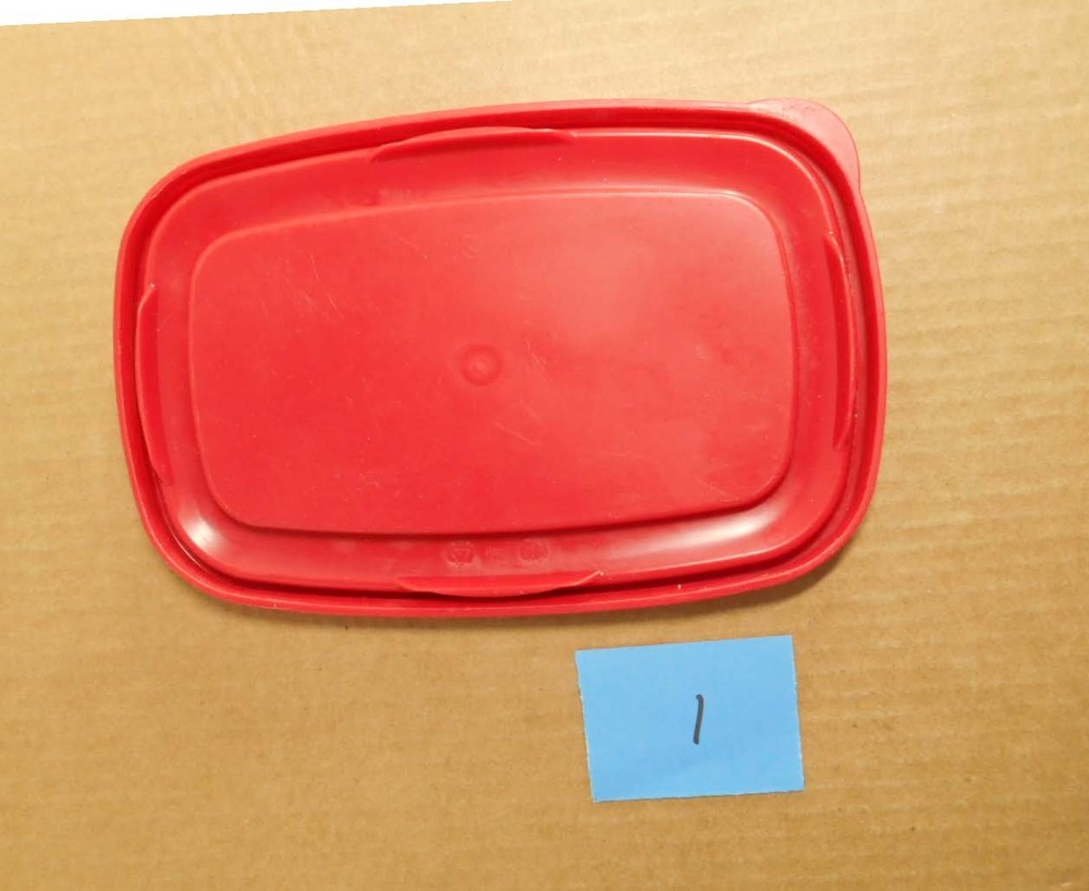 Rubbermaid Easy Find Replacement Red Lid 1Z08 B1