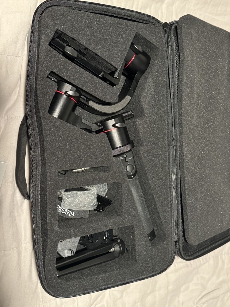 Pilotfly H2 3-Axis Handheld Gimbal Stabilizer for Mirrorless and DSLR Cameras