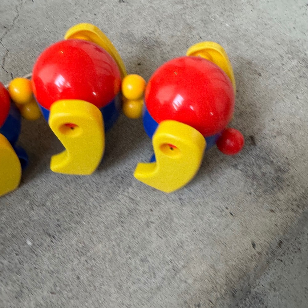 Vtg Kiddicraft Clatterpillar Pull-along Wiggle Worm Pull Toy Segmented Toddler