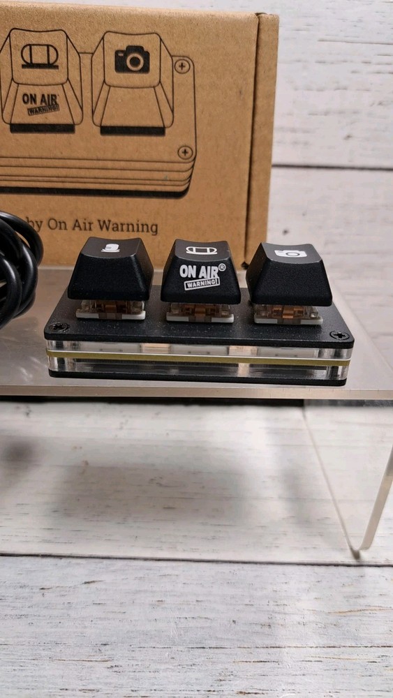 Mute Button USB Microphone, Cam Control Buttons, One-Touch, Mute Button with LED