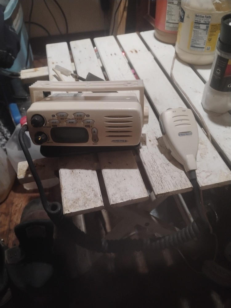 West Marine Aurora Plus VHF Transceiver Aurora