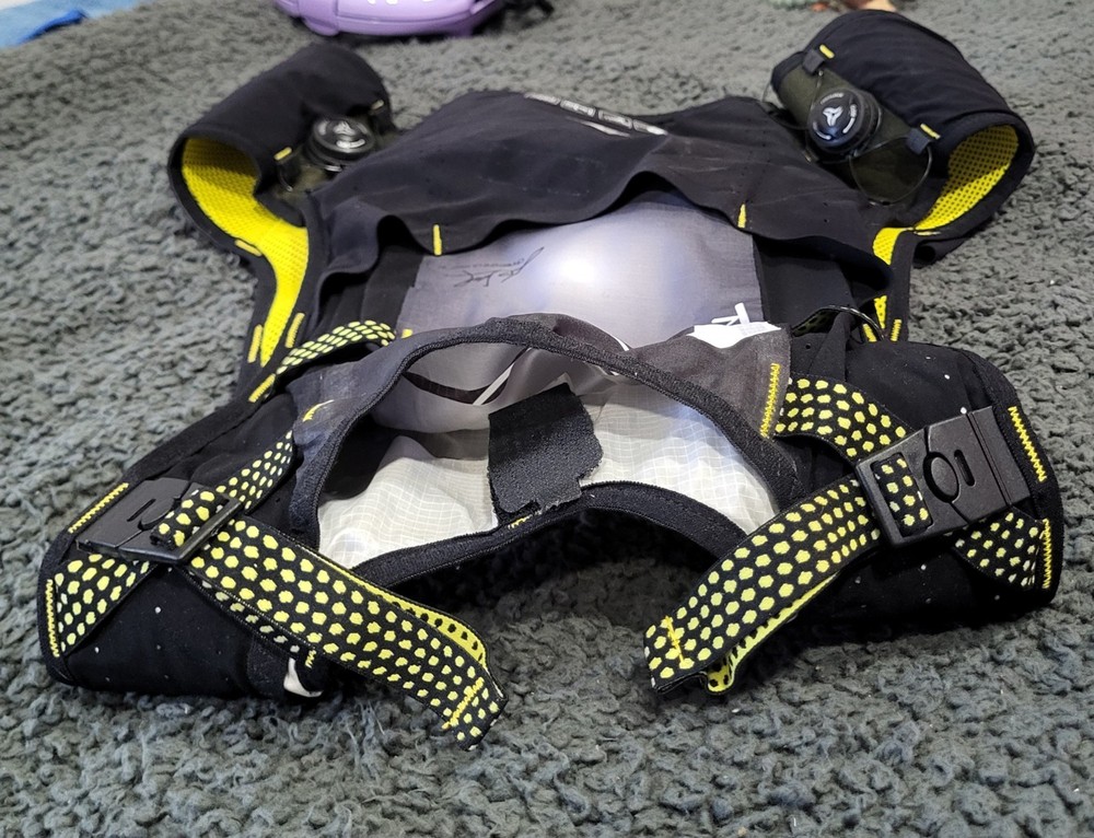 Raidlight Responsiv 10L+2x600ml Hydration Vest