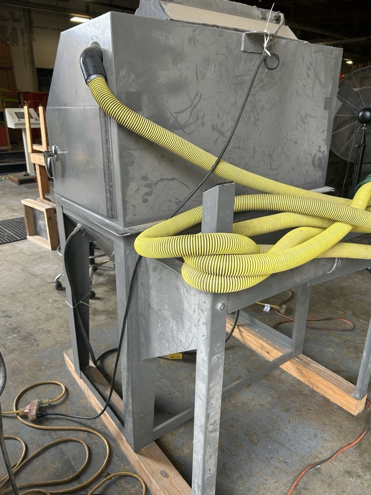 Econoline Sandblast Cabinet