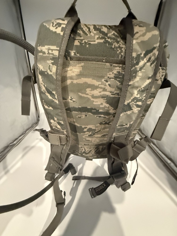 ABU Hydration Backpack 3L 100 Oz