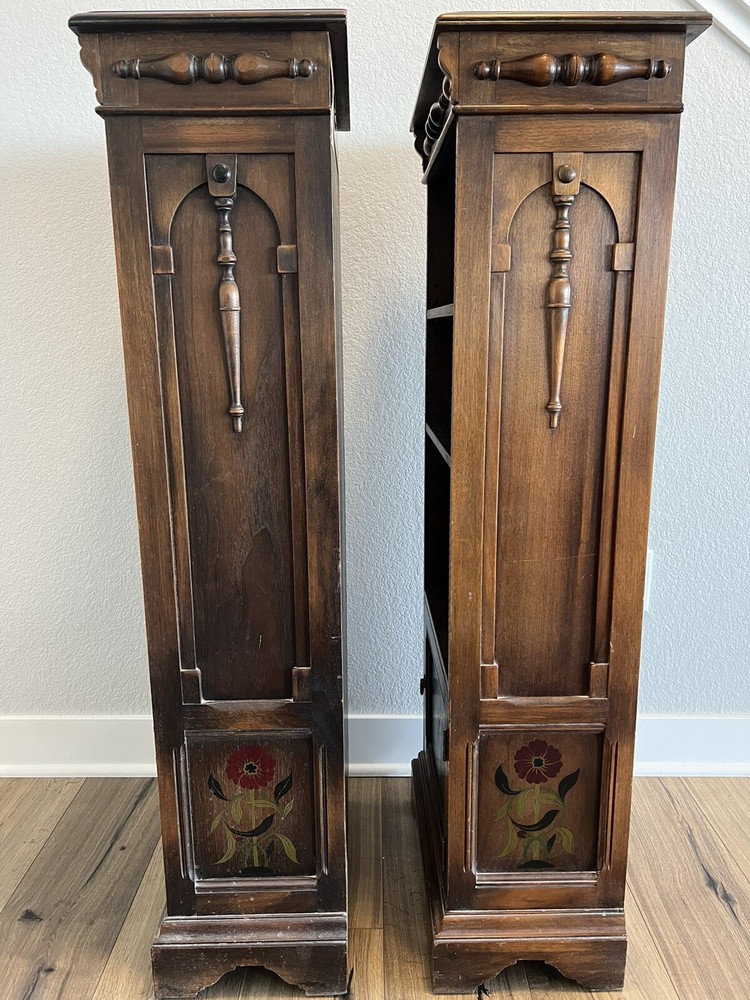Kittinger Matching Set Of 2 Bookcases