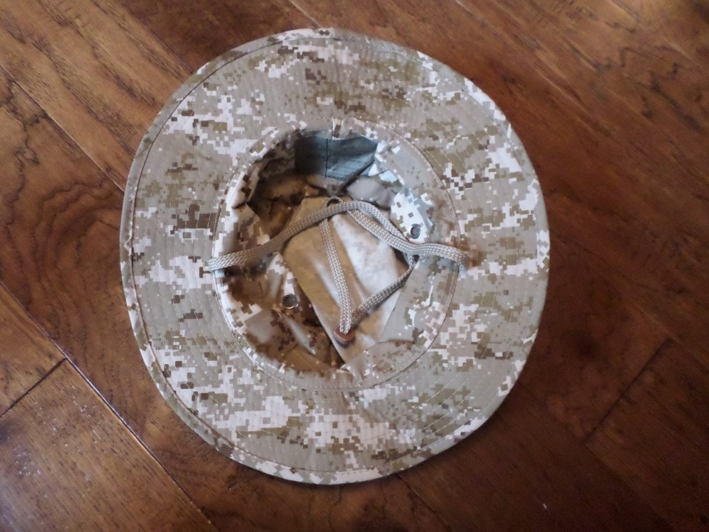 NEW DIGITAL DESERT BOONIE HAT SIZE MEDIUM MARINE CORPS CAMOUFLAGE PATTERN