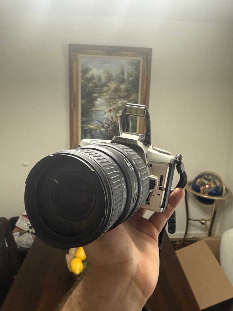 Minolta Maxxum 4 Bundle
