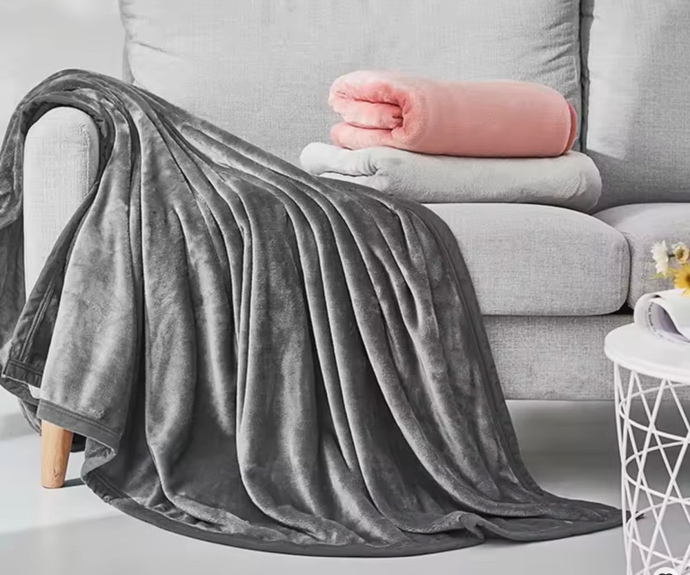 lightweight decorative throw, not electrically heated